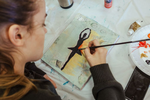 Mixed Media Abstracted Figure Workshop - Image 8
